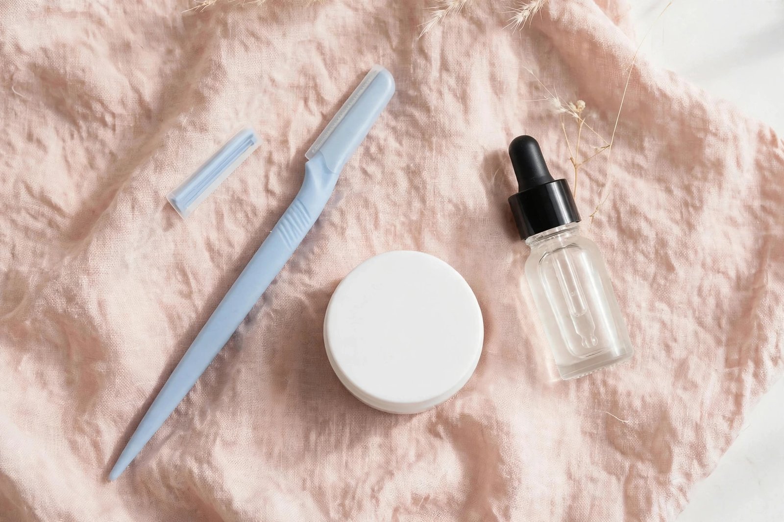 Dermaplaning at Home: A Beginner's Guide to Safe, Smooth Skin